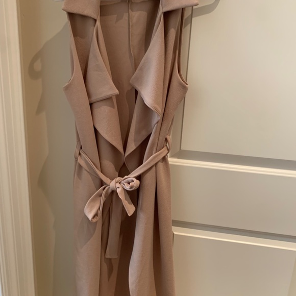 Seven Sisters Duster Vest - Picture 2 of 2